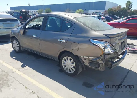 2017 Nissan Versa 1.6 Sv z USA, uszkodzony, nr VIN 3N1CN7AP9HL808514